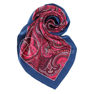 Bufanda Floral Quadrada